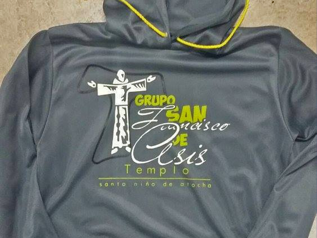 sweat shirt